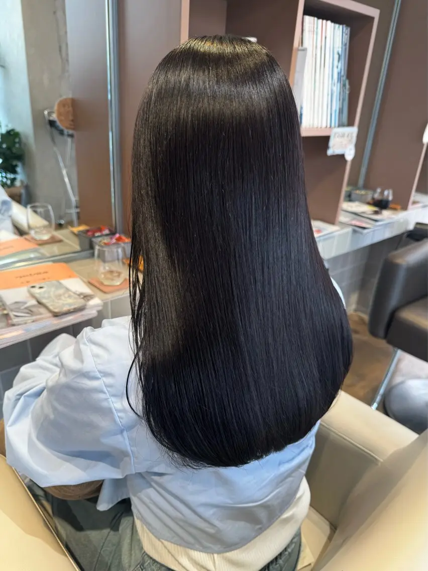 前髪顔周りカット＋ワンカラーの写真