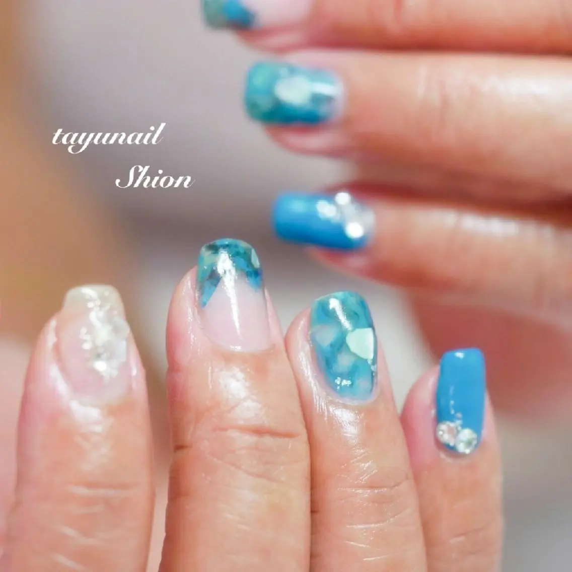 ネイル アートネイル ブルー クリアネイル ジェルネイル キラキラネイル ネイルサロン 【たゆnail】のネイルデザイン