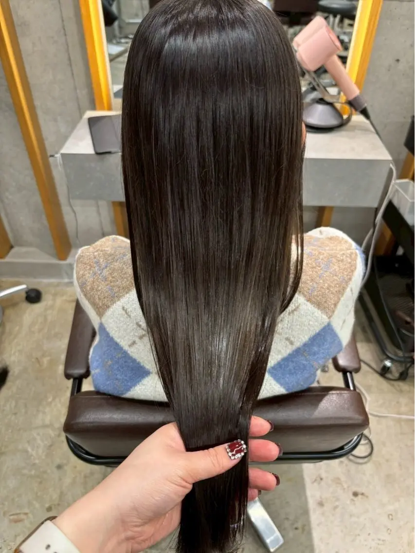ロング 安達 想のヘアスタイル