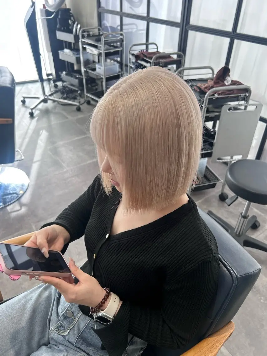 ショート カラー 韓国×髪質改善カラー 💎hinaのヘアスタイル