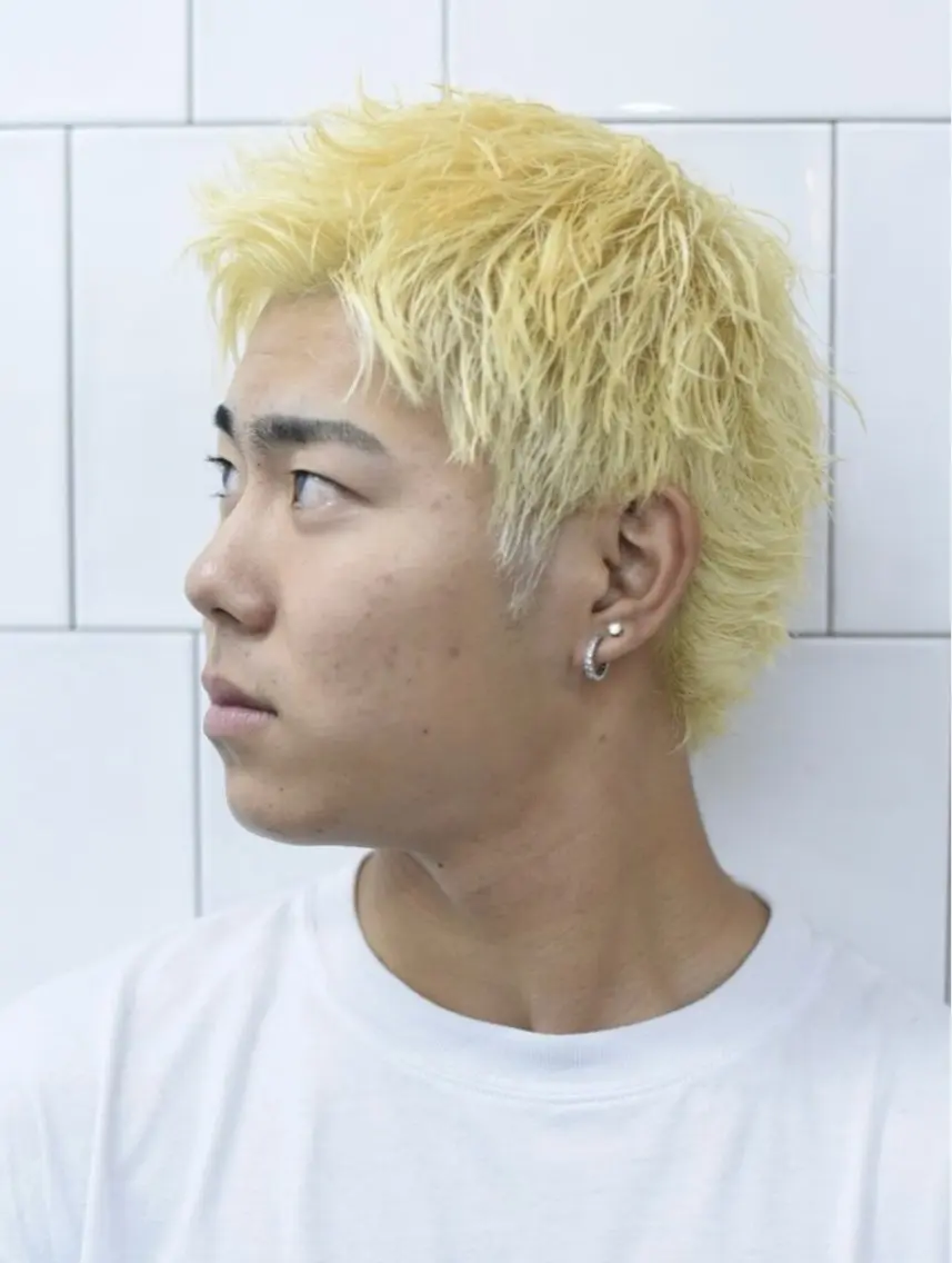 ショート カラー メンズ メンズハイトーン ハイトーンカラー 永戸 新汰のヘアスタイル