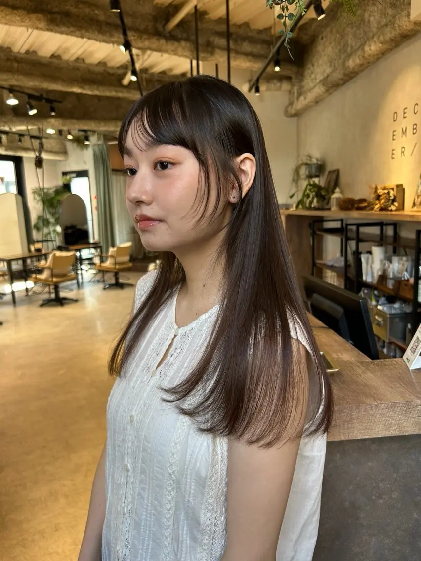 ミディアム カラー anna 🫧のヘアスタイル