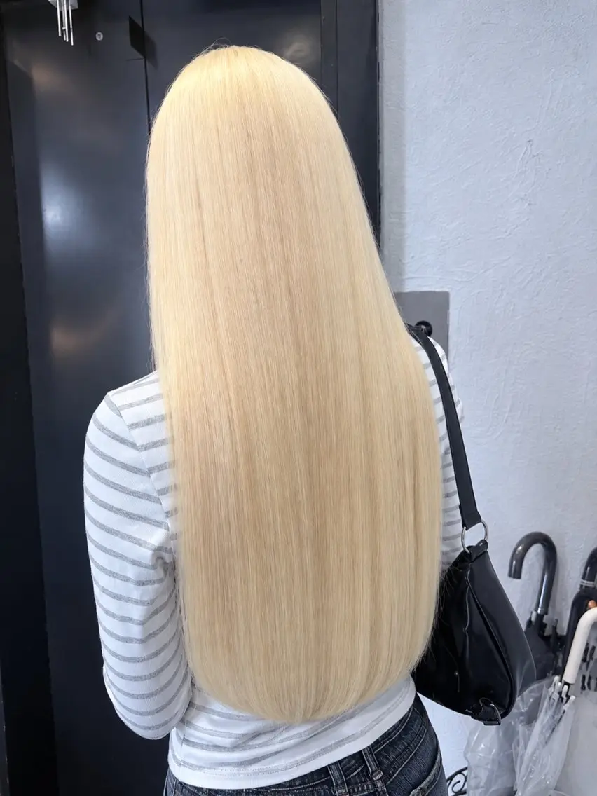 ロング カラー ヘアカラー トリートメント SAKURA🫧 ハイトーンのヘアスタイル