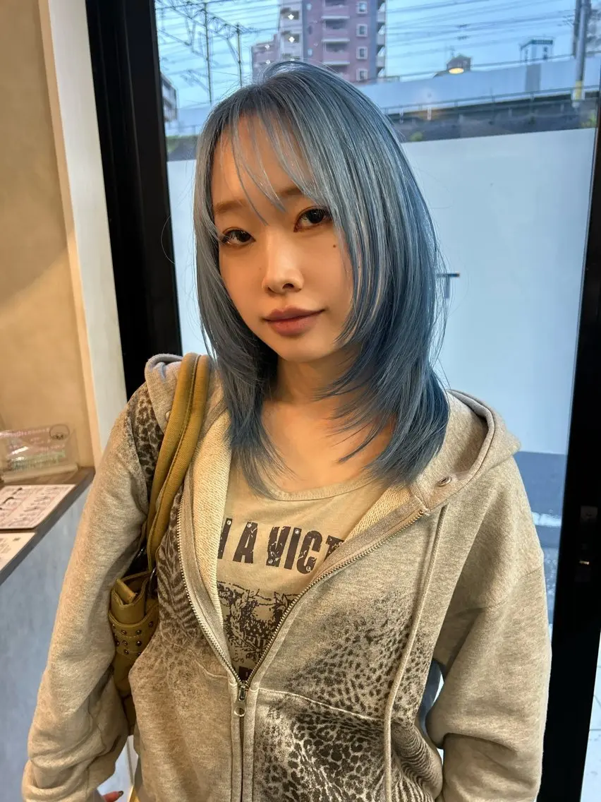 ミディアム カラー カット ヘアカラー トリートメント Haru/レイヤー カット/ブリーチのヘアスタイル