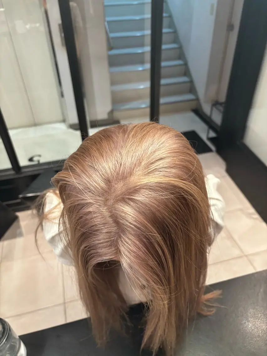 ロング ヘアカラー 🐏YUNA＊透明感 ハイトーンカラー✨のヘアスタイル