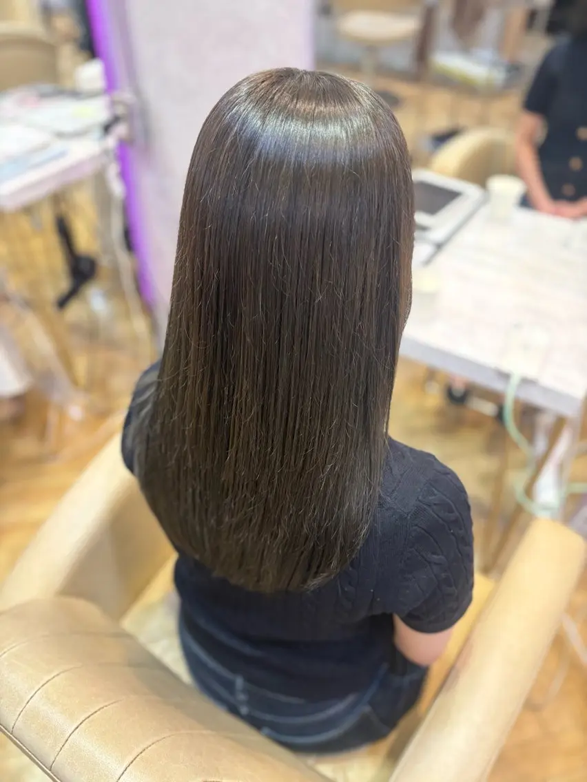 ロング カラー アッシュ アッシュブラウン ブラウンカラー 透明感カラー オレンジ 縮毛矯正 伊藤 愛士のヘアスタイル
