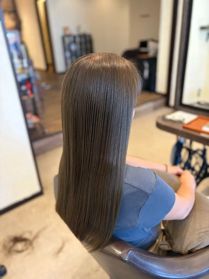 ロング カラー アッシュ 髪質改善 トリートメント ヘアカラー トリートメント 山下ちひろ/似合わせ /髪質改善/縮毛矯正のヘアスタイル