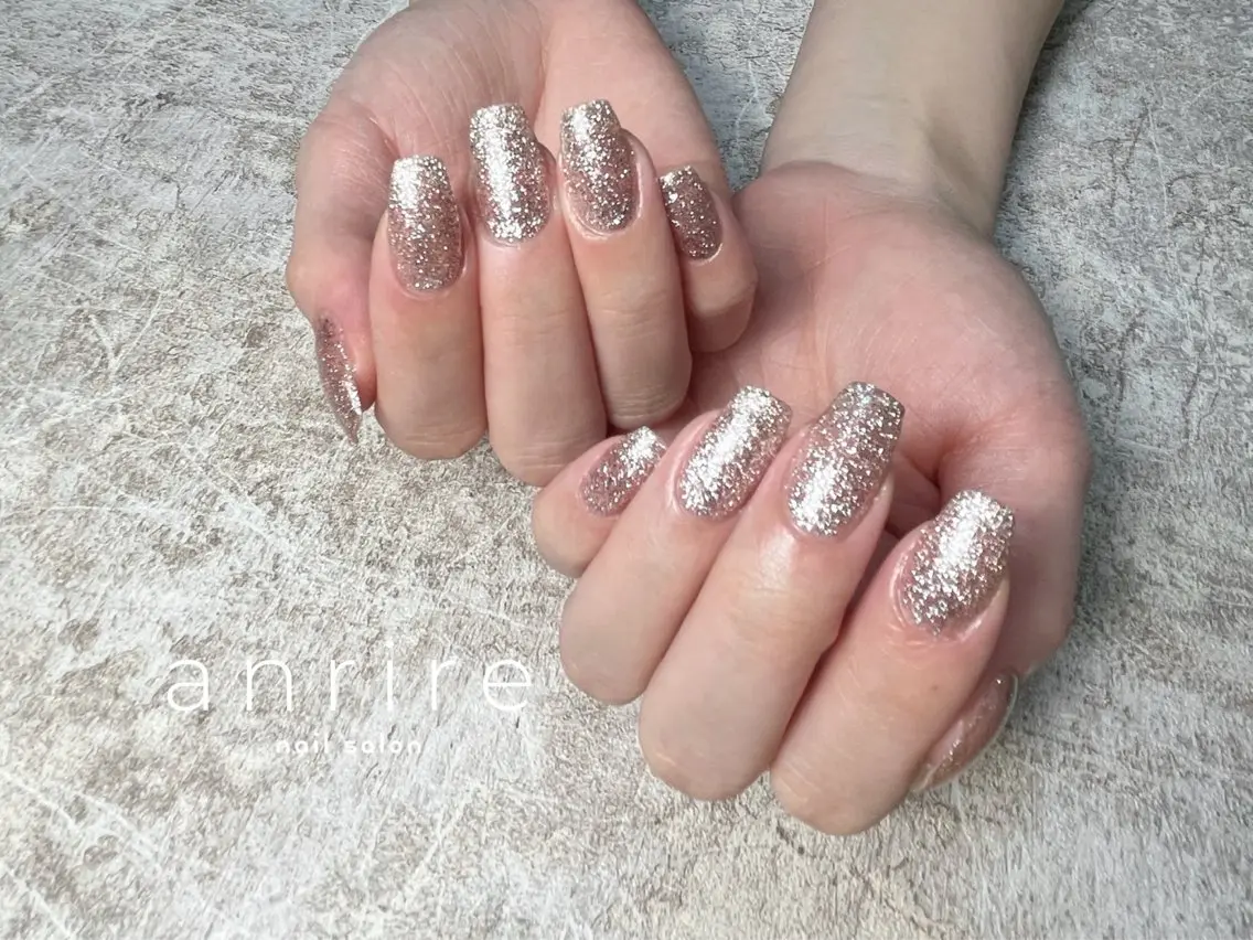 ネイル ジェルネイル ラメ(グリッター) ワンカラーネイル パラジェル シンプルネイル nailsalon anrireのネイルデザイン