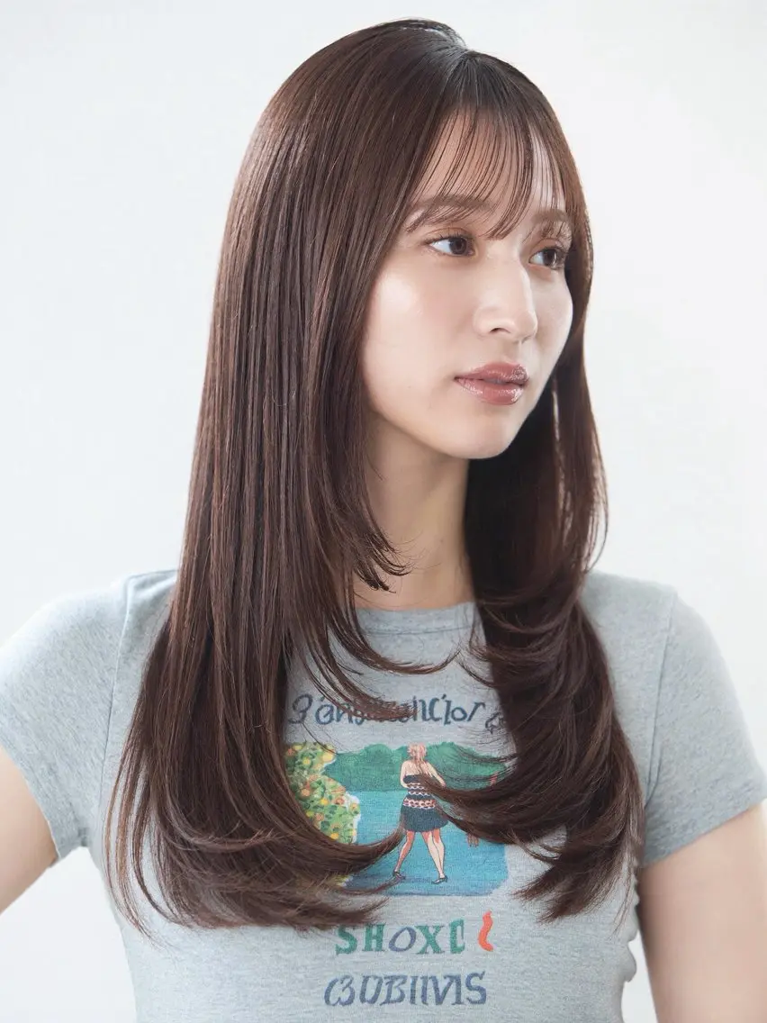 ロング Modek's 西宮 akariのヘアスタイル