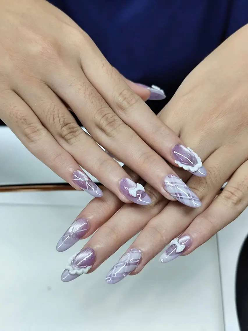 ネイル チークネイル フレンチネイル グラデーション キラキラネイル 韓国ネイル ハンドネイル Minette nailHuongのネイルデザイン