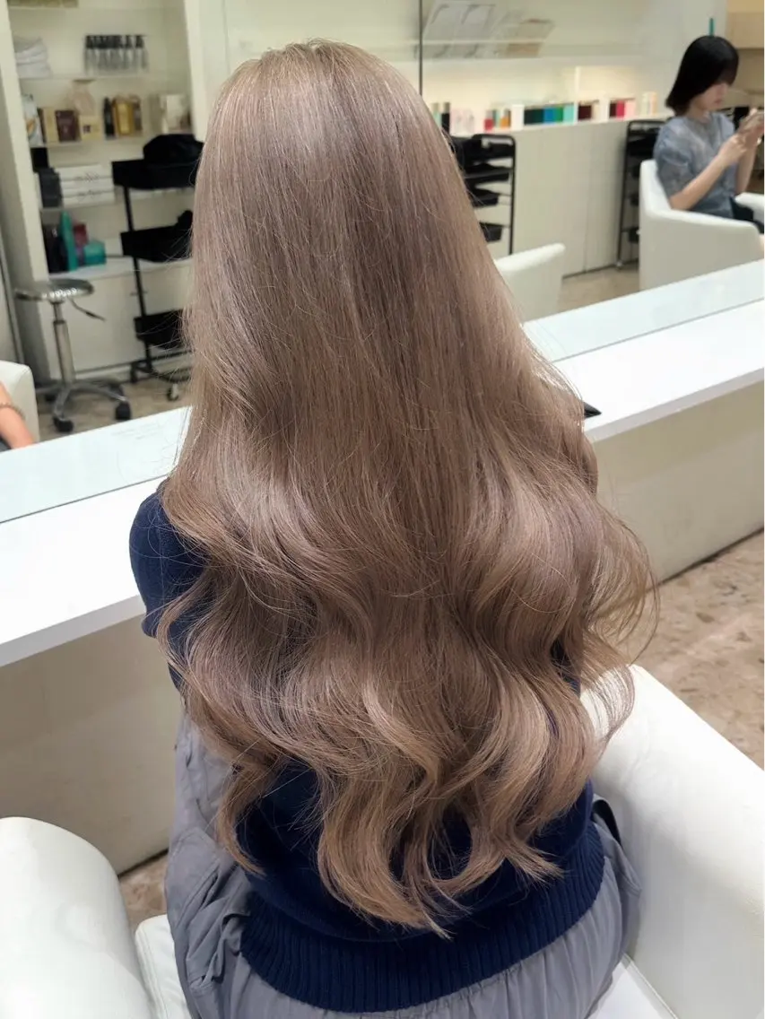 【営業後20時~限定໒꒱】ブリーチリタッチ+カラー(ダブルカラー)🎀の写真