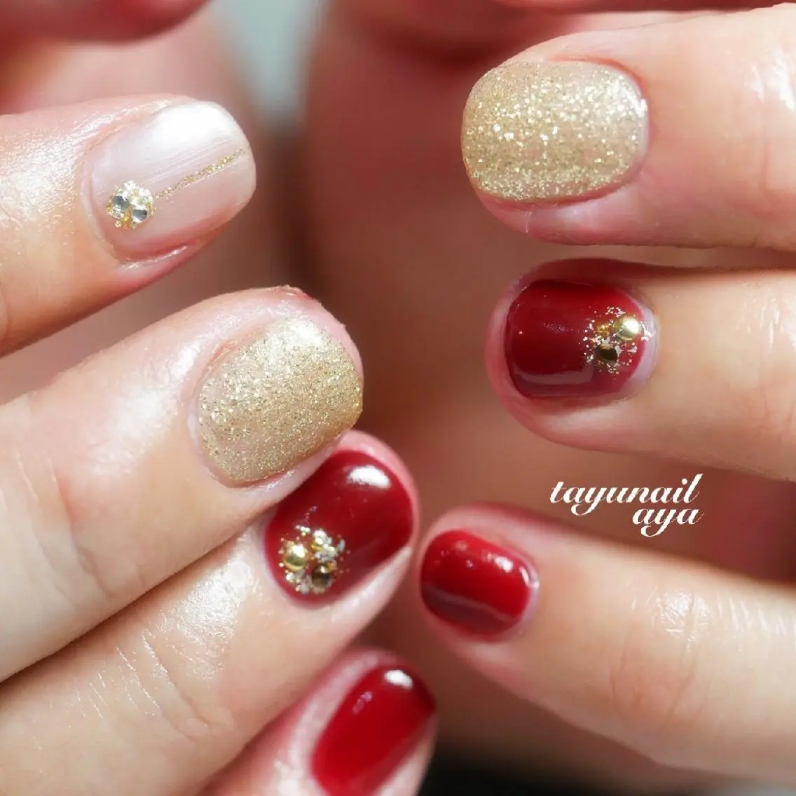 ネイル ブルー ジェルネイル ゴールド パラジェル 赤色 ネイルサロン 【たゆnail】のネイルデザイン