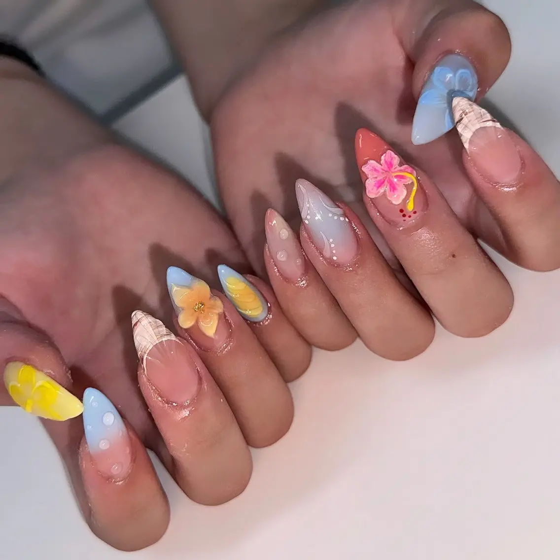 セミロング ハンドネイル 🦋Nail Amo🦋のネイルデザイン