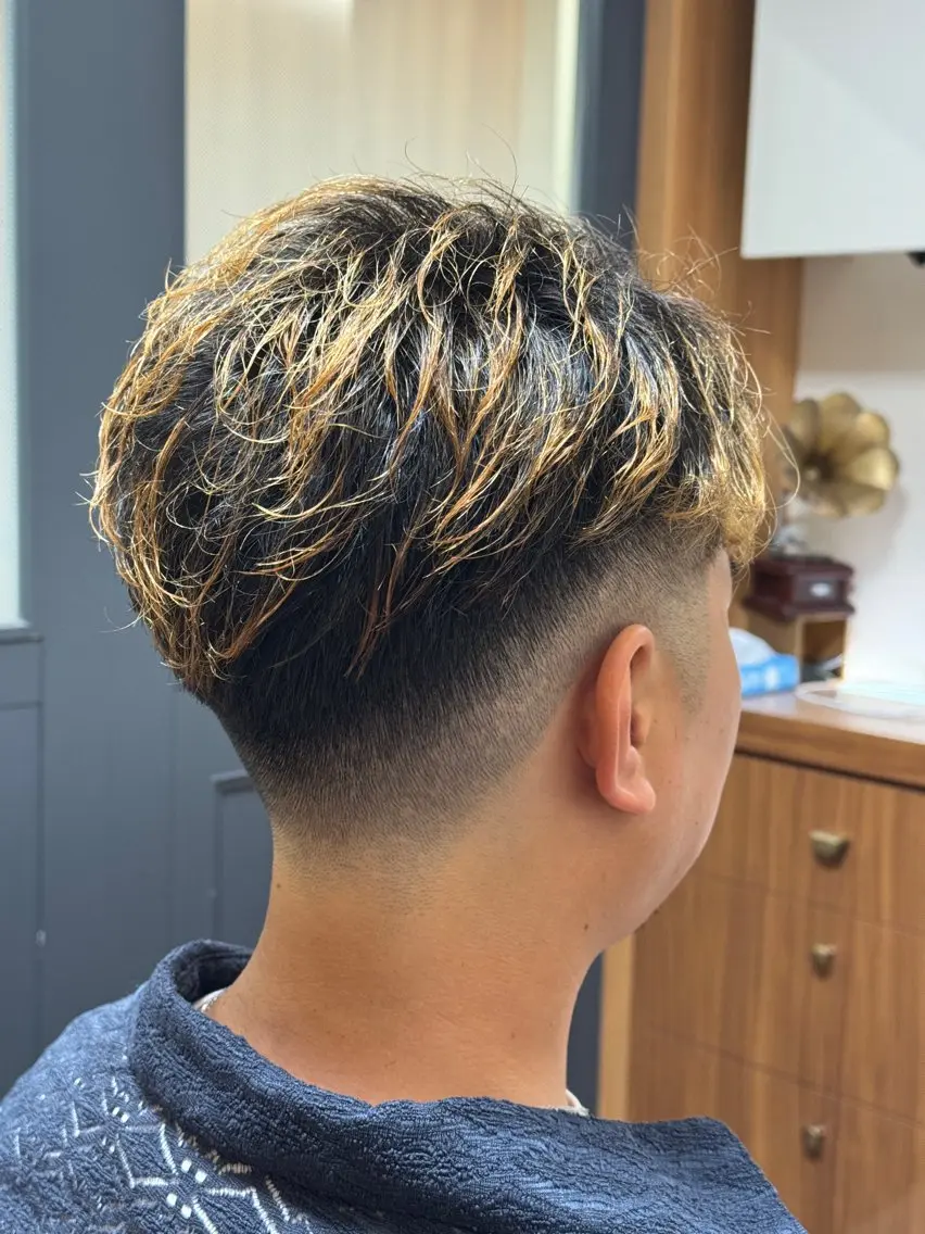 ショート パーマ 有田 光輝のヘアスタイル