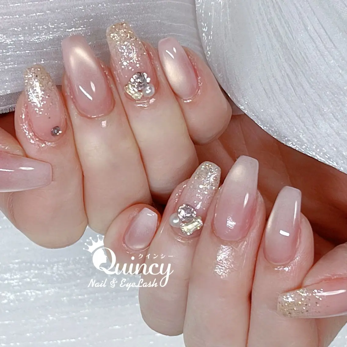 ロング ハンドネイル Quincy ネイル&アイラッシュのマツエク・マツパデザイン