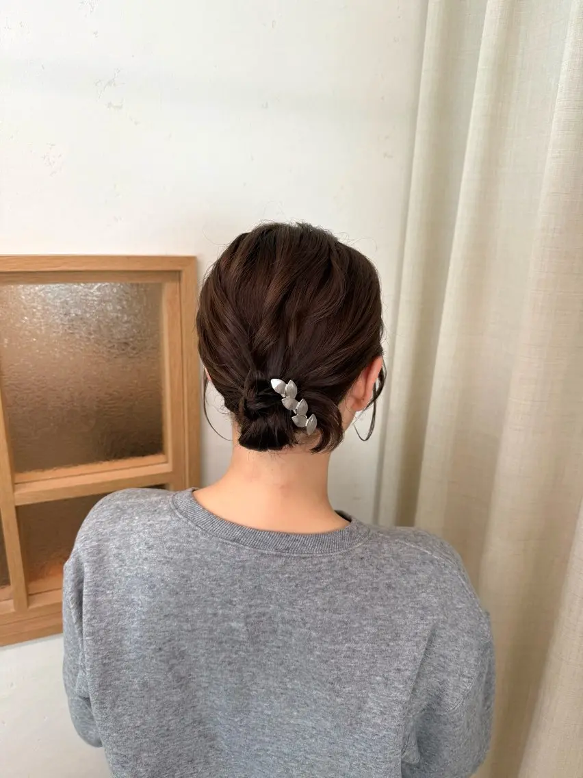 ショート ヘアアレンジ 成人式 ハーフアップ 結婚式・ブライダル デート 卒業式のヘアスタイル 褒められヘアメイク /ボブ女子🐶みおのヘアスタイル