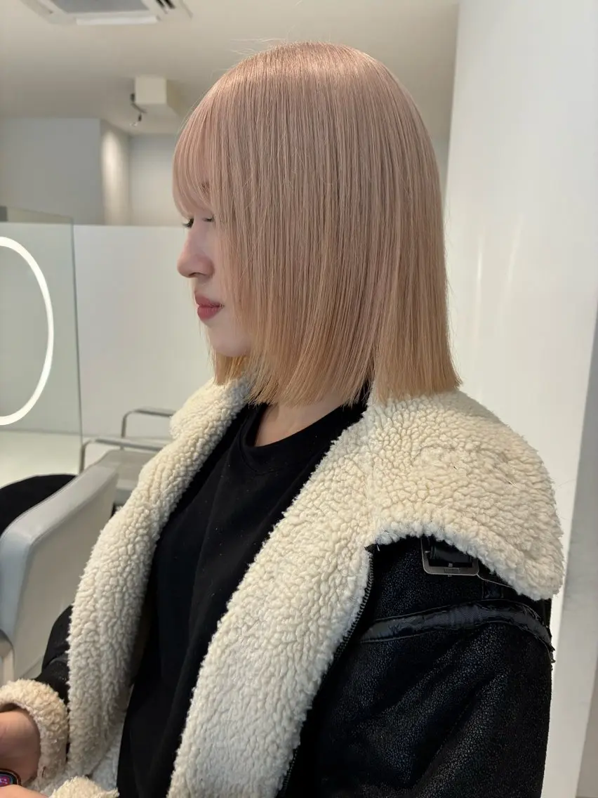 カット＋ブリーチカラー＋3step トリートメント🩵の写真