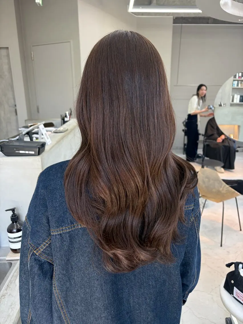 ロング カット ヘアカラー kurune chikaのヘアスタイル
