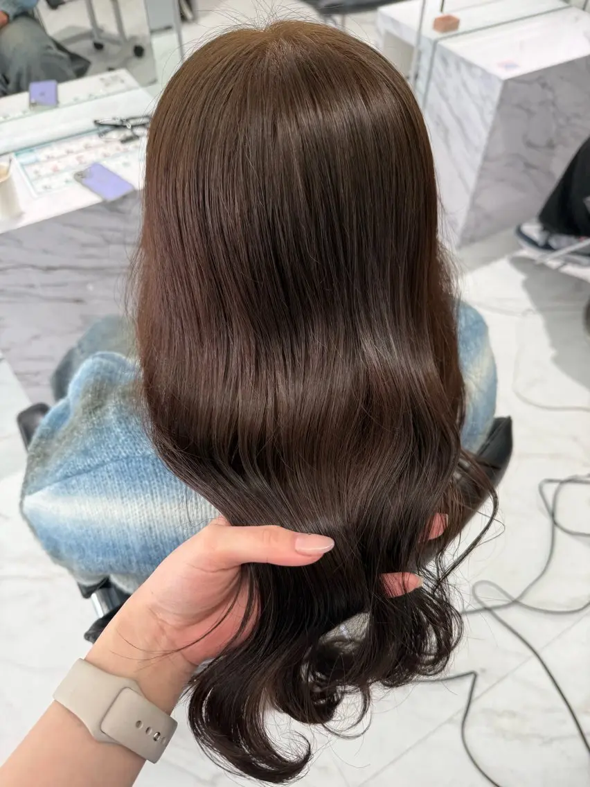 sena⌇ベージュ⌇ ブリーチなしWカラーのヘアスタイル