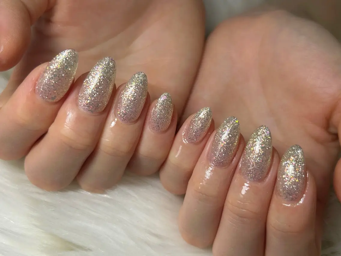 ネイル フラッシュネイル ラメ(グリッター) ワンカラーネイル ハンドネイル Era nailのネイルデザイン