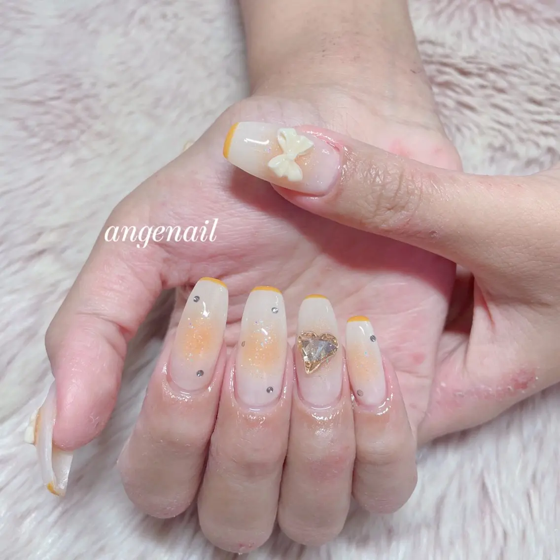 ネイル ハンドネイル オーナーネイリスト MAKIのネイルデザイン