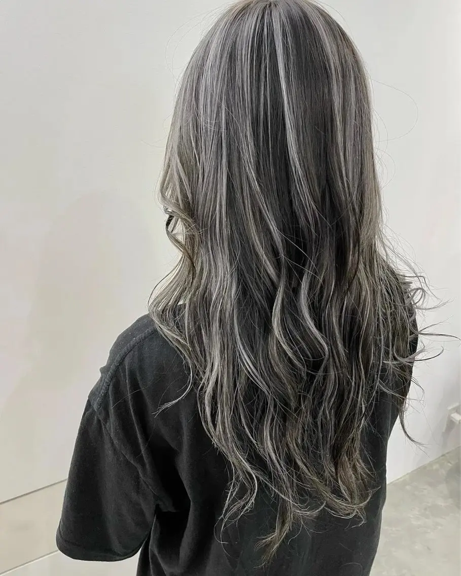 ロング ハイライト 💖ASUKA 💜/透明感カラーのヘアスタイル
