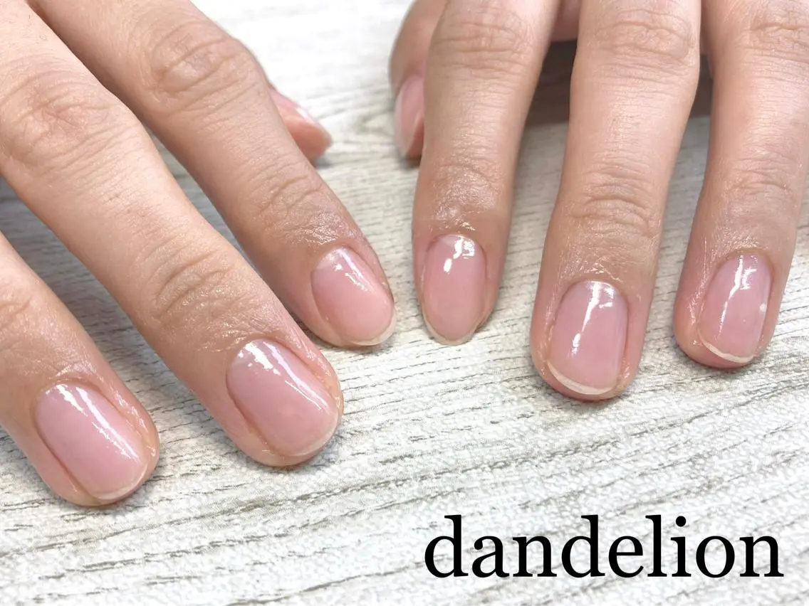 ネイル ハンドケア dandelion ダンデライオンのネイルデザイン