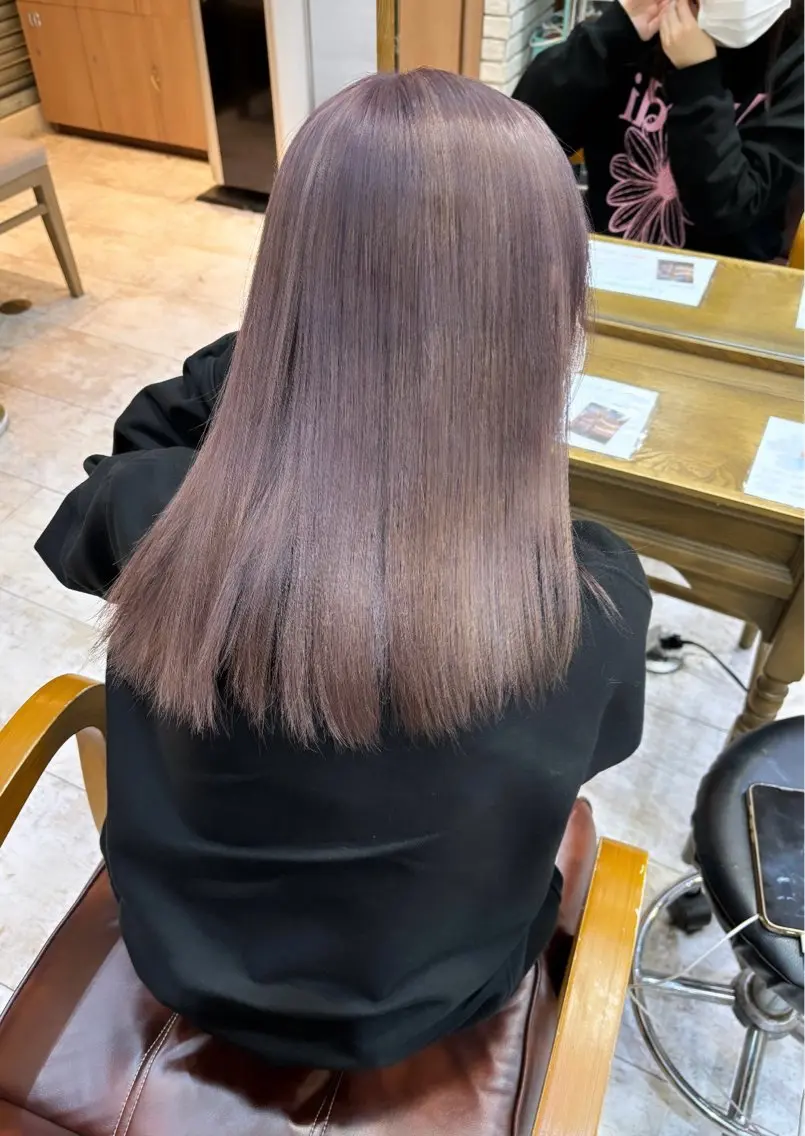ミディアム ヘアカラー 🪼艶カラー🪼 田口彩香のヘアスタイル