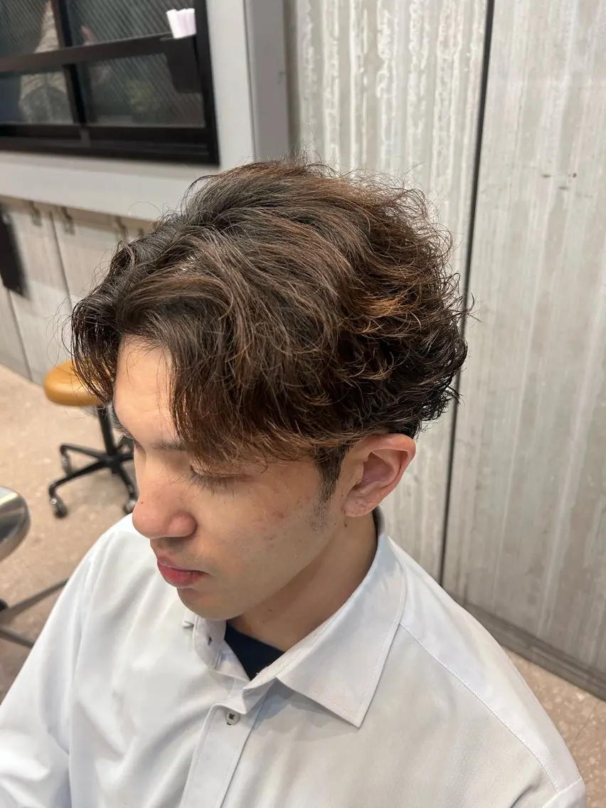 メンズ フェザーパーマ メンズパーマ 砂川 渉　elima byのヘアスタイル