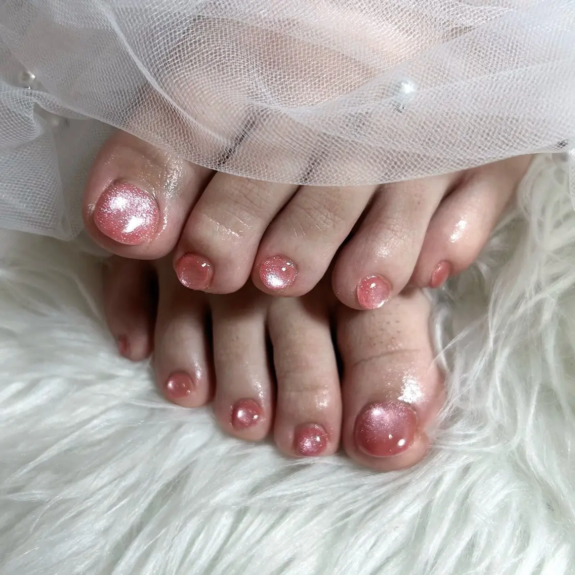ネイル フットネイル LAVISH momoneのネイルデザイン