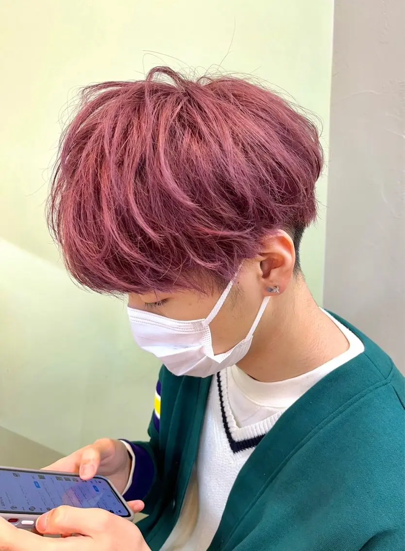 カラー メンズ ピンクカラー カット ヘアカラー 🌞塙　湧貴🌞 スパイキーショートのヘアスタイル