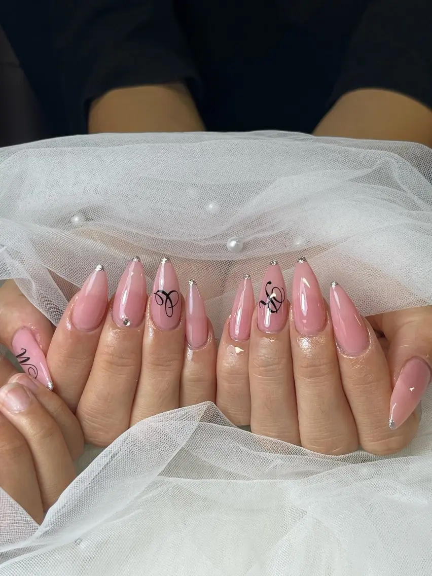 ネイル ハンドネイル NiJi Nailsのネイルデザイン