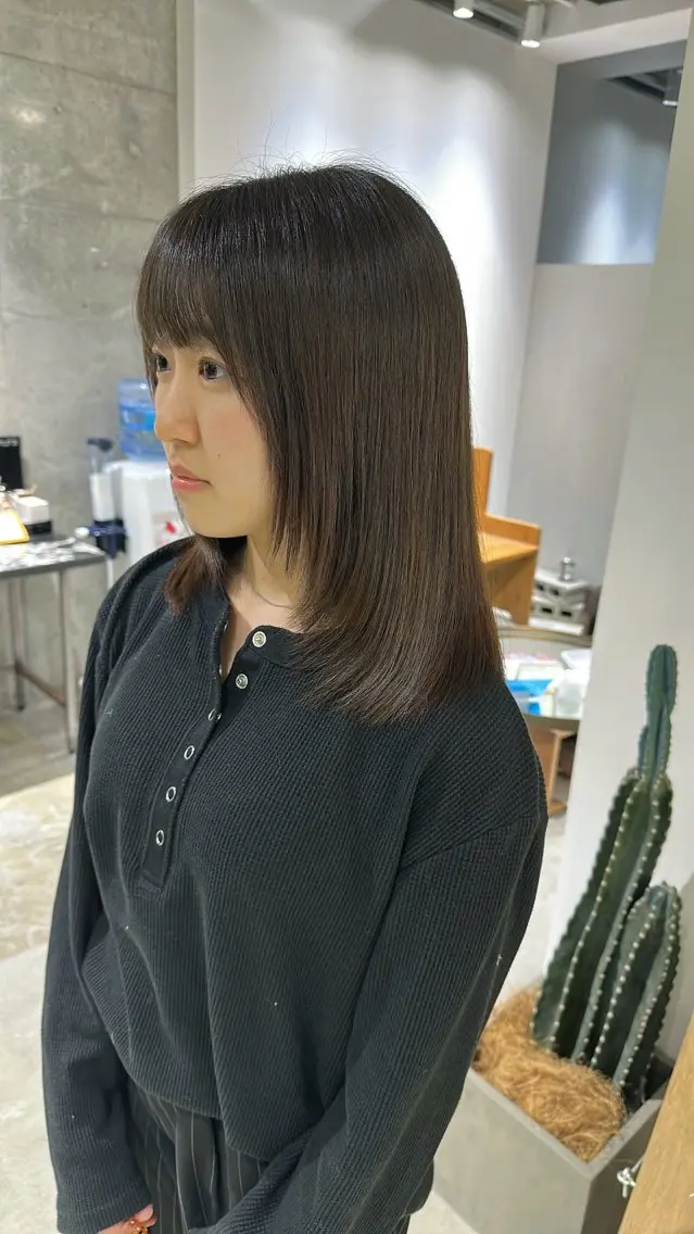 ミディアム レイヤーカット ローレイヤー milli 佐藤 蓮 🤏のヘアスタイル