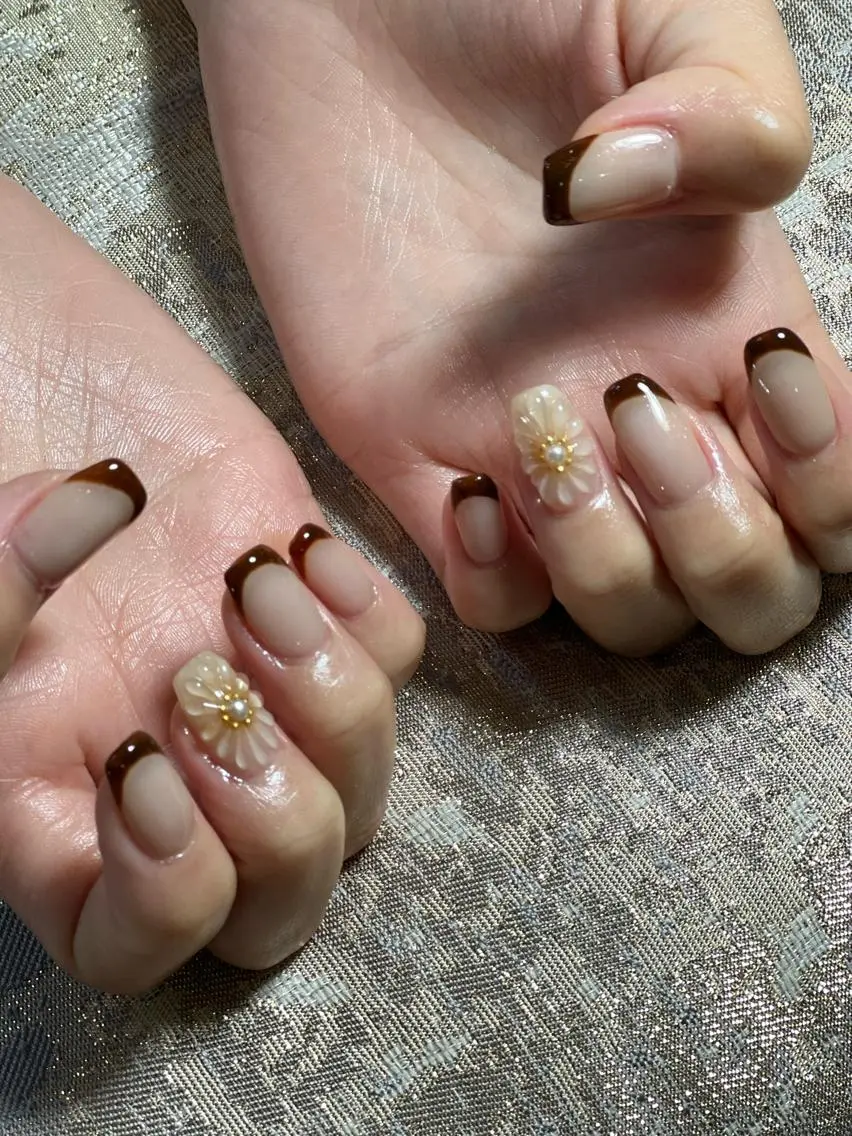 フレンチorミラーワンカラーorカラーグラーデーション💝➕2本盛り放題☆☆☆の写真
