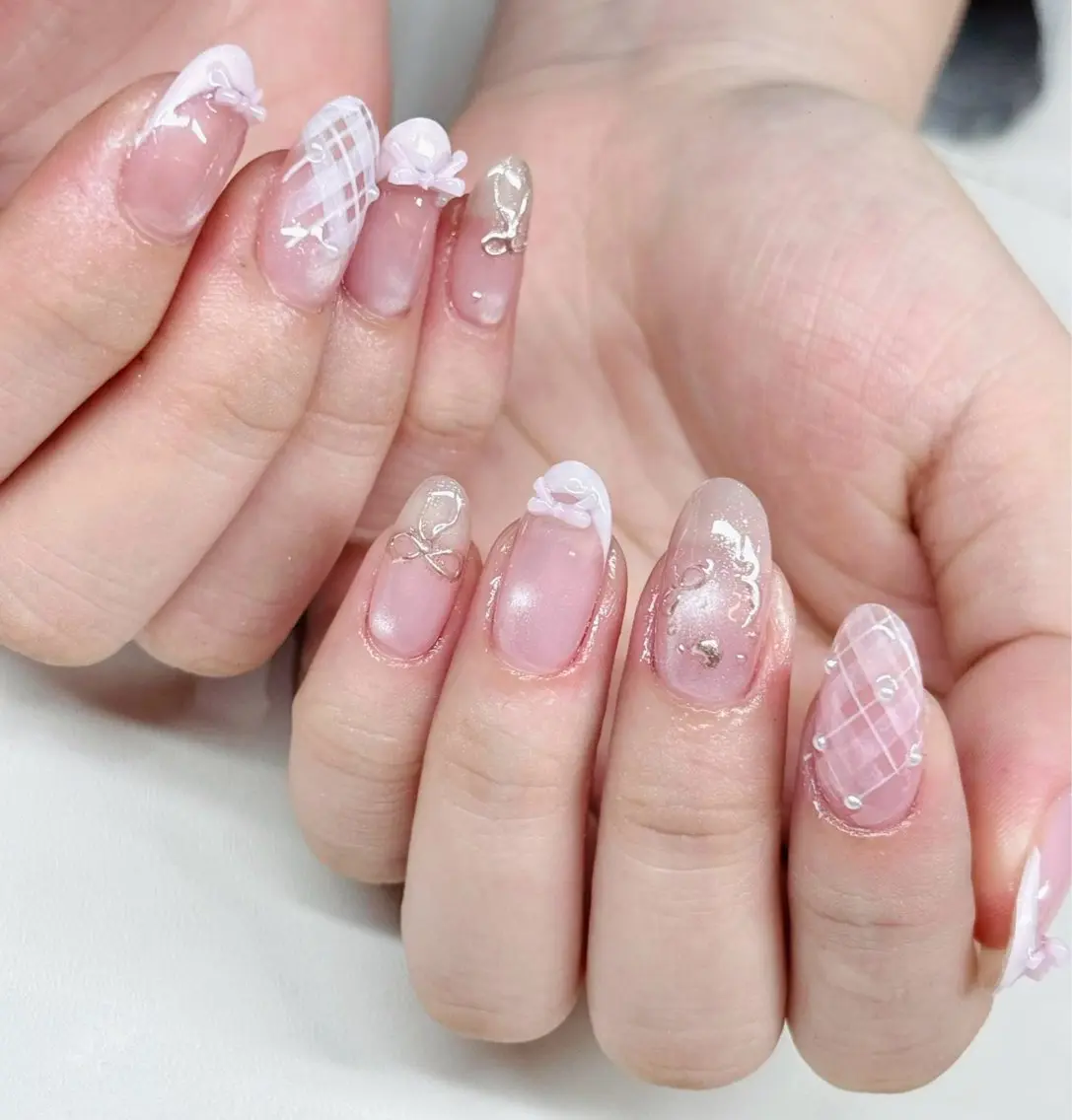 ネイル Hin Hana Nailのネイルデザイン