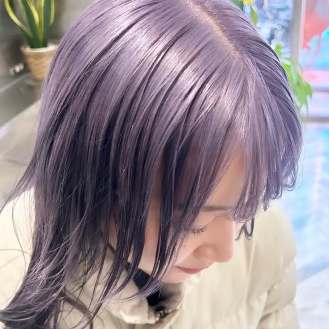 ロング カラー ブリーチ ケアブリーチ 透明感カラー ハイトーンカラー イルミナカラー メンズウルフ/ボブ パーマ/くるみのヘアスタイル