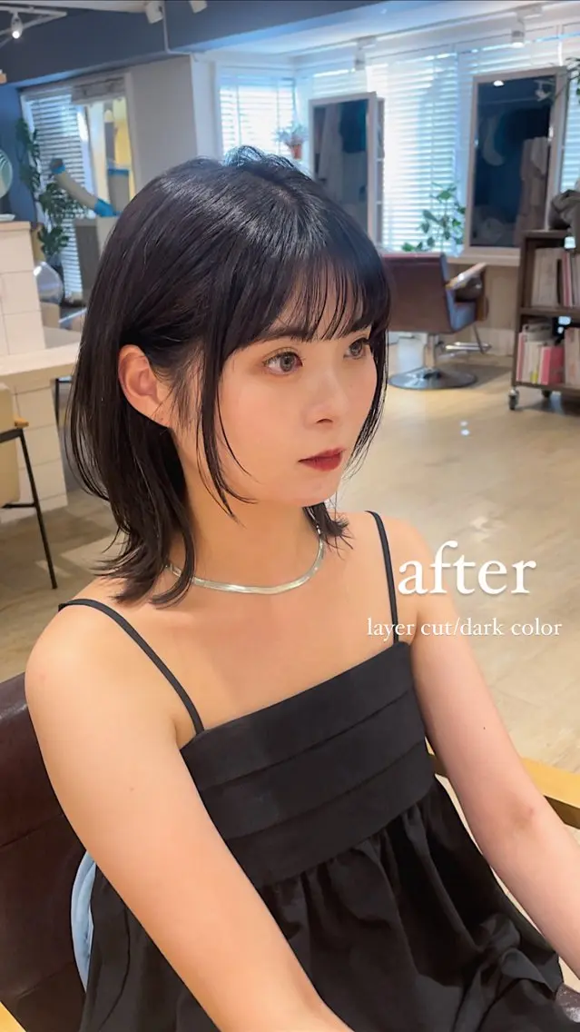 ミディアム レイヤーカット 山崎 里紗のヘアスタイル