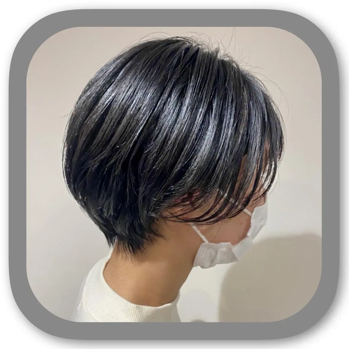 ショート アッシュ ボブ 髪質改善 レイヤーカット ショートヘア カット ヘアカラー パーマ ショート〜ミディアム 喜多司のヘアスタイル