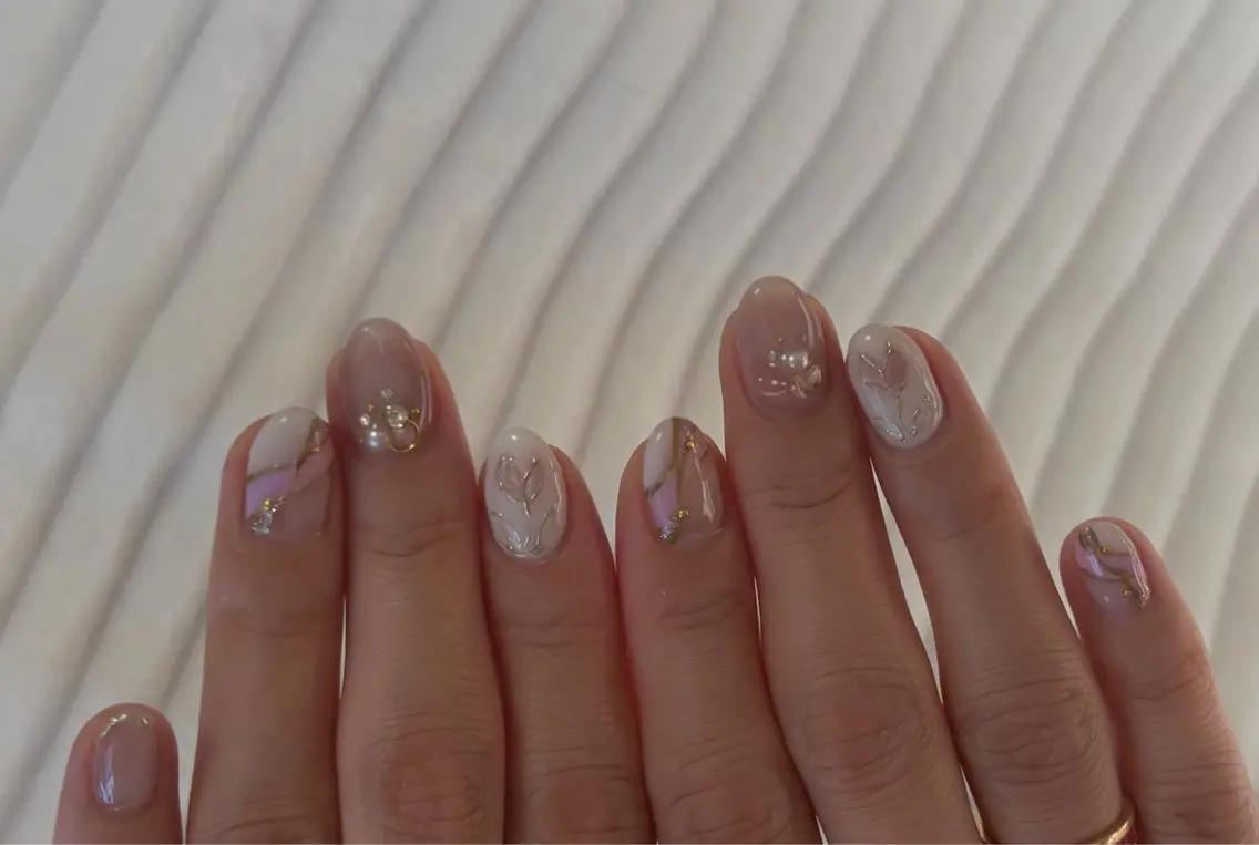 ネイル キラキラネイル マグネットネイル 持ち込み ニュアンスネイル オフィスネイル ハンドネイル tamu nail 　金町のネイルデザイン