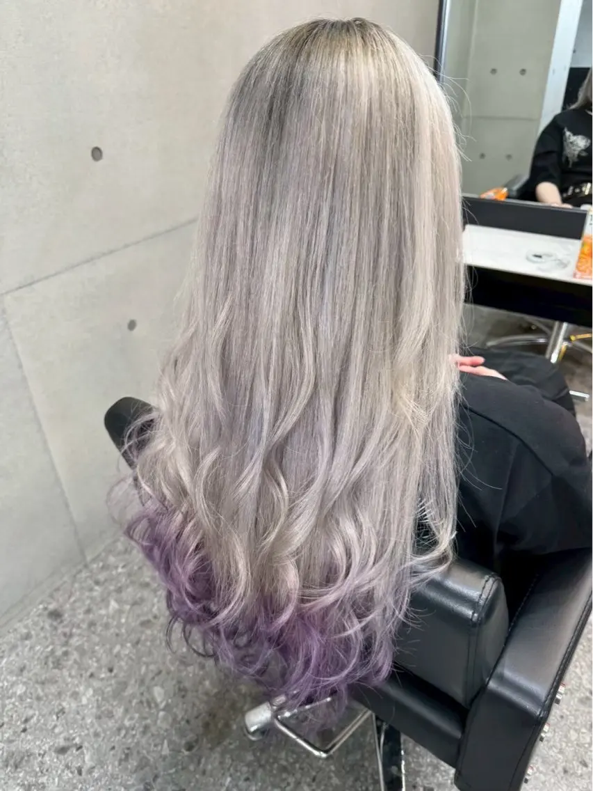 ミディアム ヘアカラー ケアブリーチ🍒 YUIのヘアスタイル