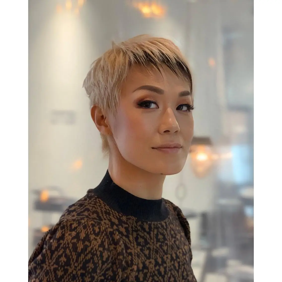 ミディアム カラー パーマ ヘアアレンジ メンズ キッズ ブロンド カット トリートメント BRAIDS💎愛子 大人ハイライト💎のヘアスタイル