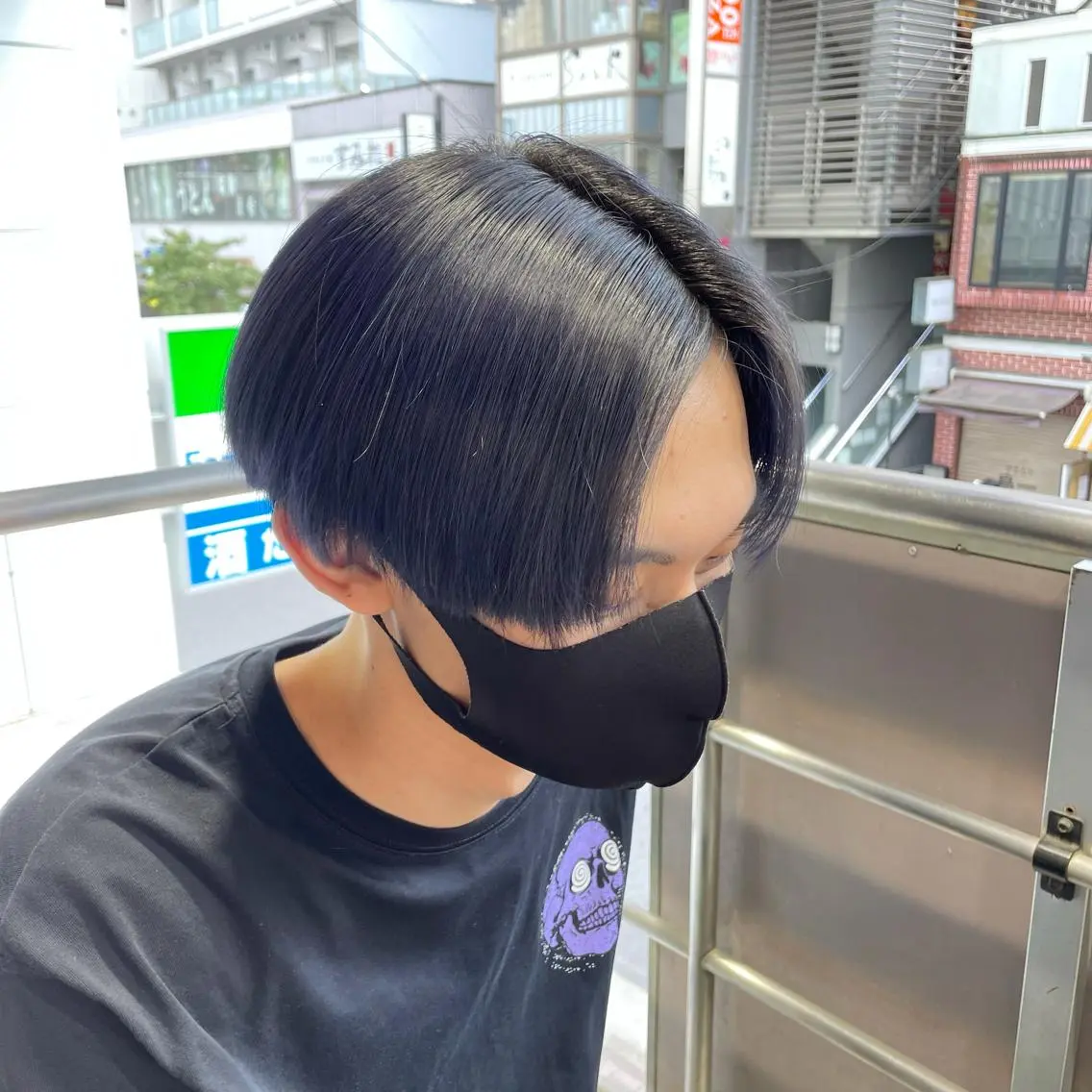 ショート カラー 黒髪 ブルーカラー ブルーブラック 髪質改善 aya/小顔レイヤー /柔らかカラーのヘアスタイル