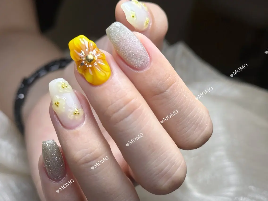 ネイル ニュアンスネイル ワンホンネイル NIITSU YUNAのネイルデザイン