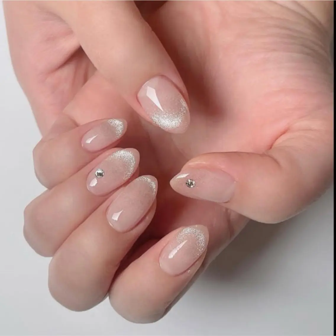 ネイル キラキラネイル 韓国ネイル 水色 マグネットネイル ミラーネイル Akina Nailのネイルデザイン