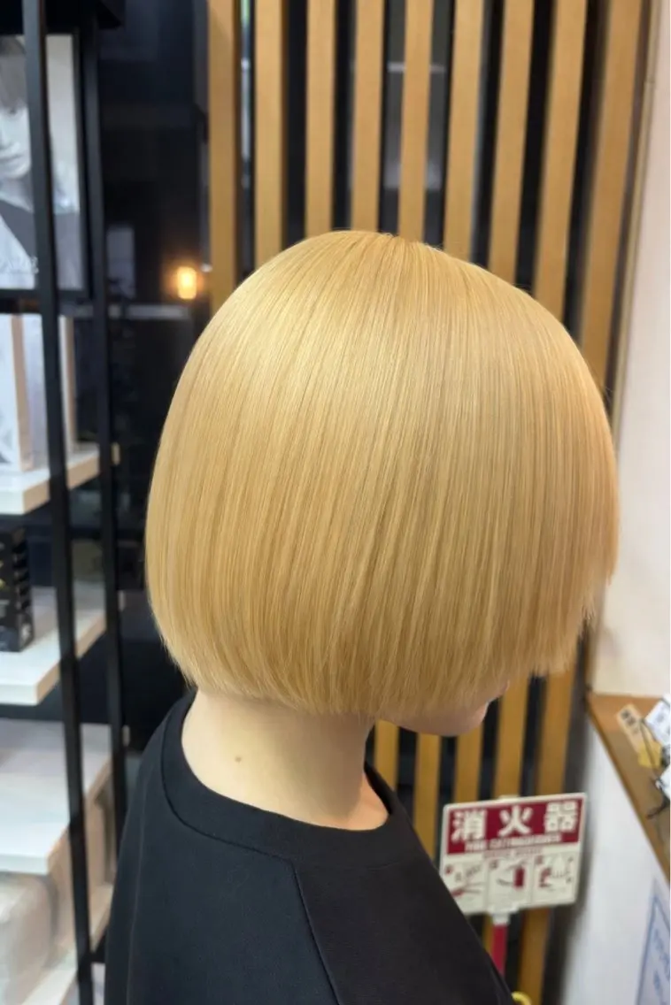 ショート ヘアカラー 為谷莉世/ハイトーン /大宮のヘアスタイル