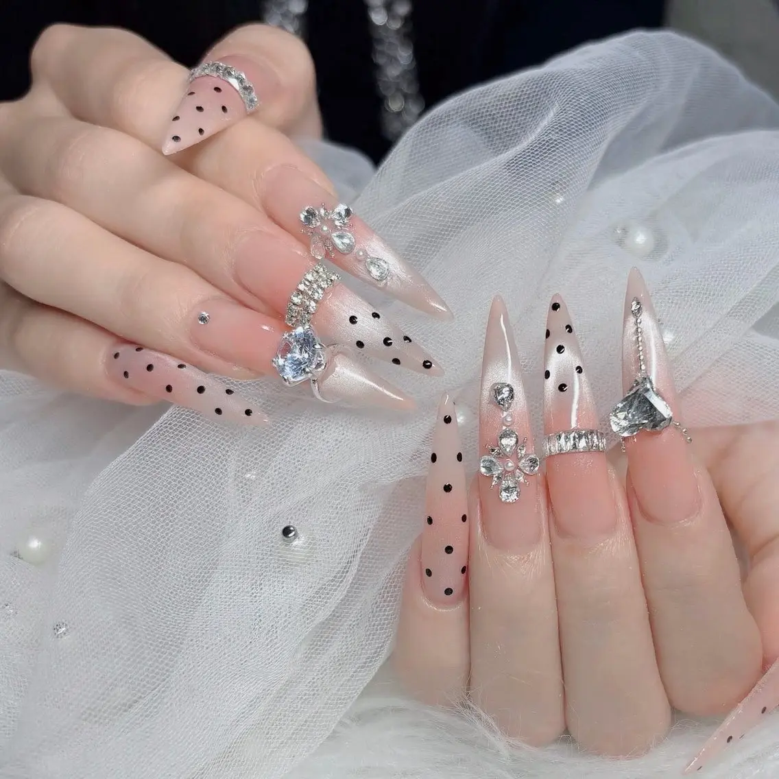 ネイル フットネイル フレンチネイル グラデーション 韓国ネイル ロングネイル ハンドネイル Hani Nail Salonのネイルデザイン
