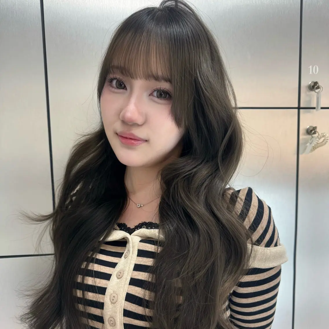 ロング ヘアカラー vivie Madokaのヘアスタイル