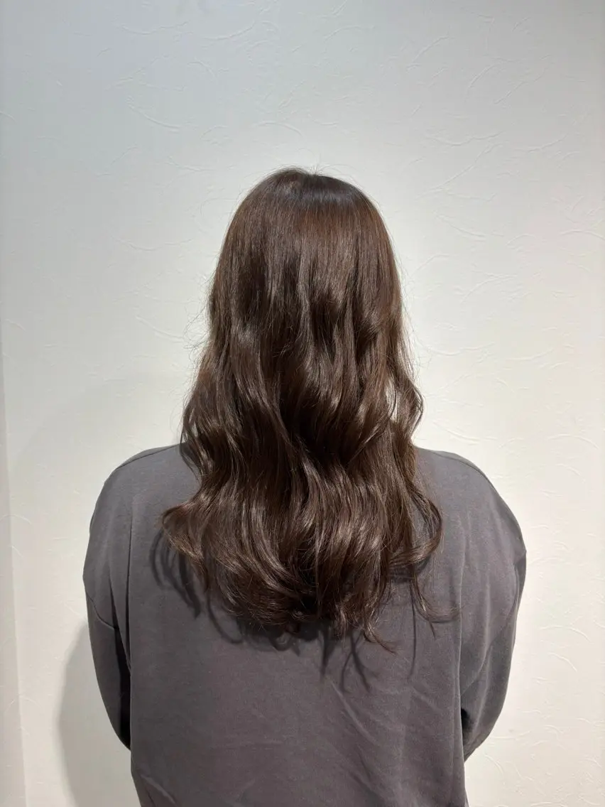 セミロング カラー ブラウンカラー 倉澤 愛理のヘアスタイル