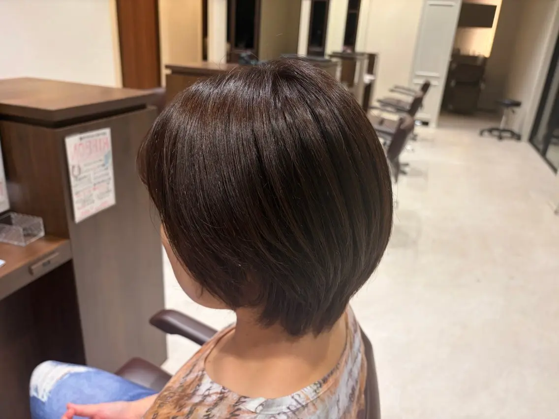 ショート 🖤韓国風カラー🩷 /ツヤ髪✨️はるかのヘアスタイル