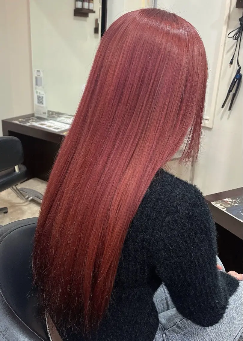 ロング カラー ブリーチ ピンクカラー 芝淵 日留菜のヘアスタイル